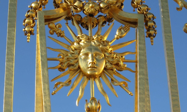 Palace of Versailles Guided Tour from Paris