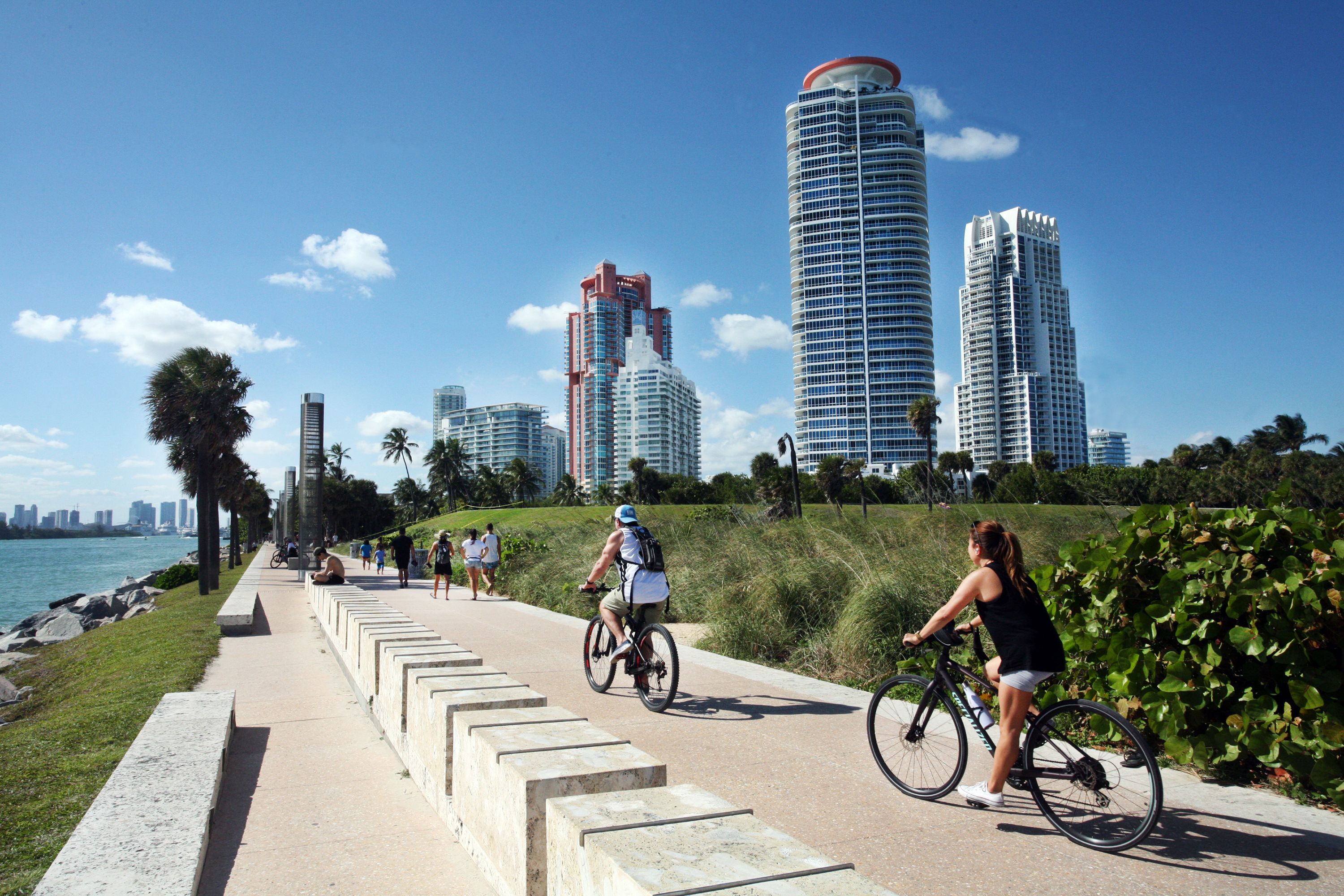 Miami Beach Highlights Guided Bike Tour