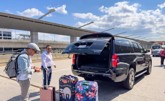 Transfer from JFK Airport to Manhattan (max 11 people)