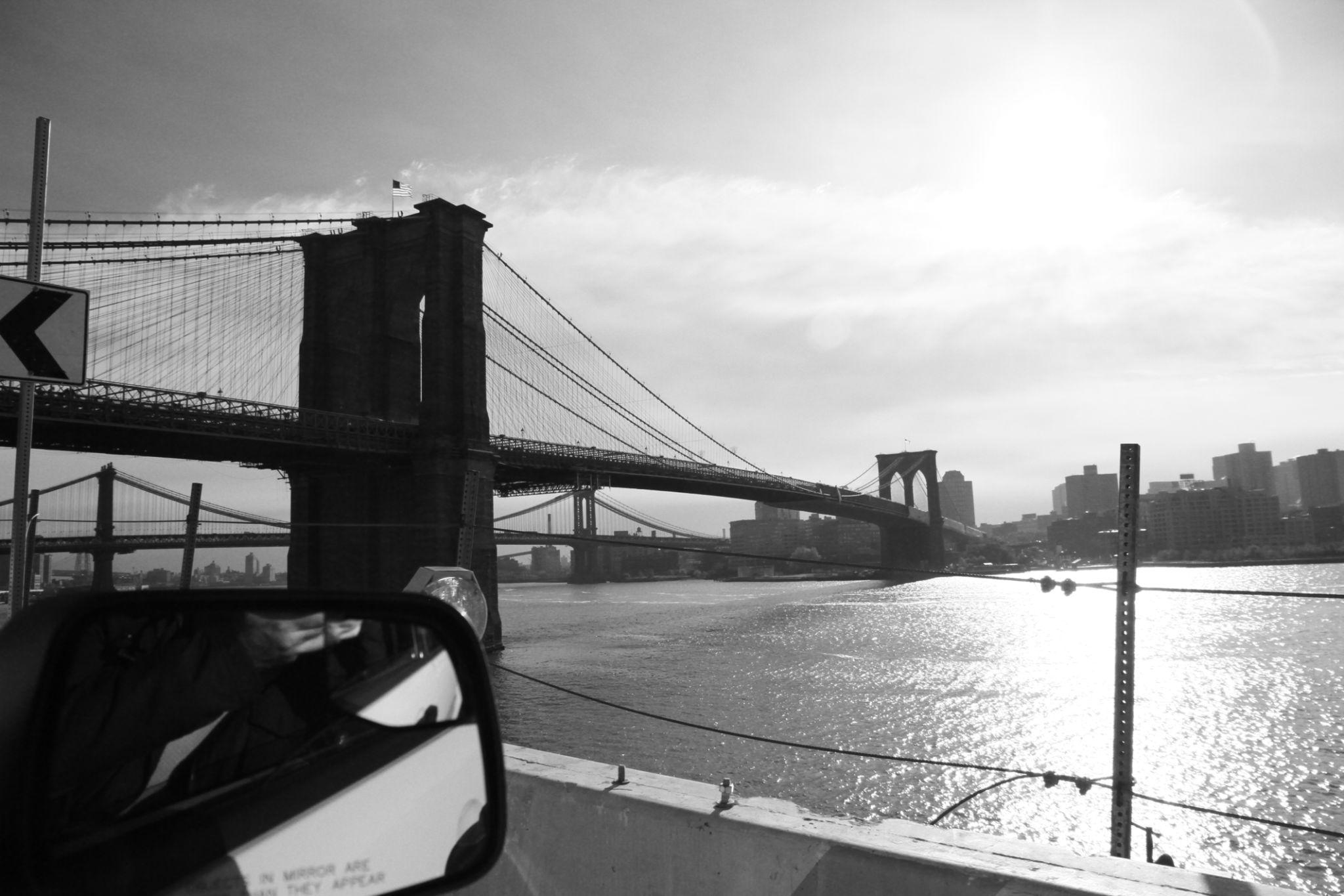 Transfer from Manhattan to La Guardia Airport (max 11 people)