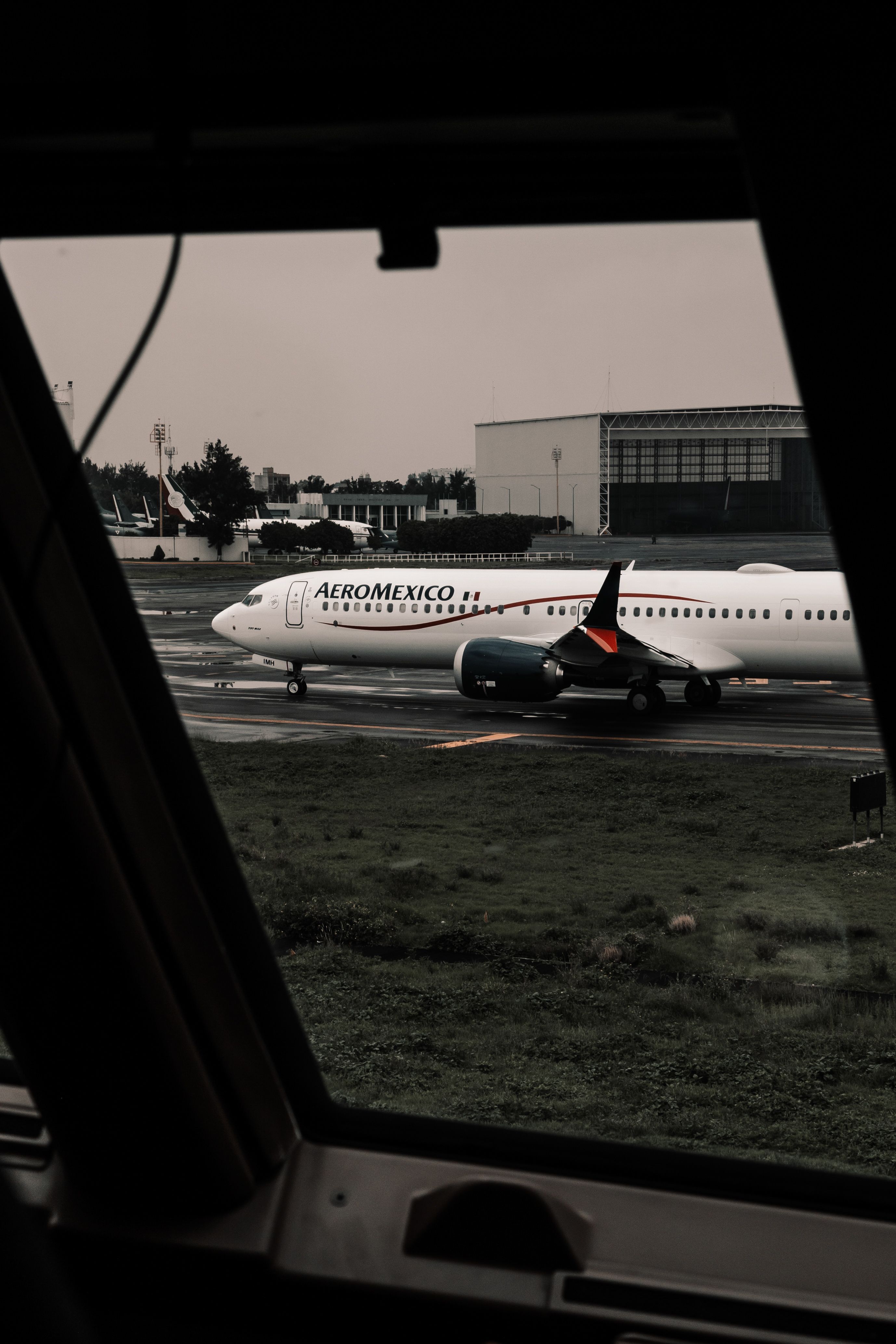 Transfer from Mexico City International Airport Benito Juárez to Mexico City (up to 8 people)